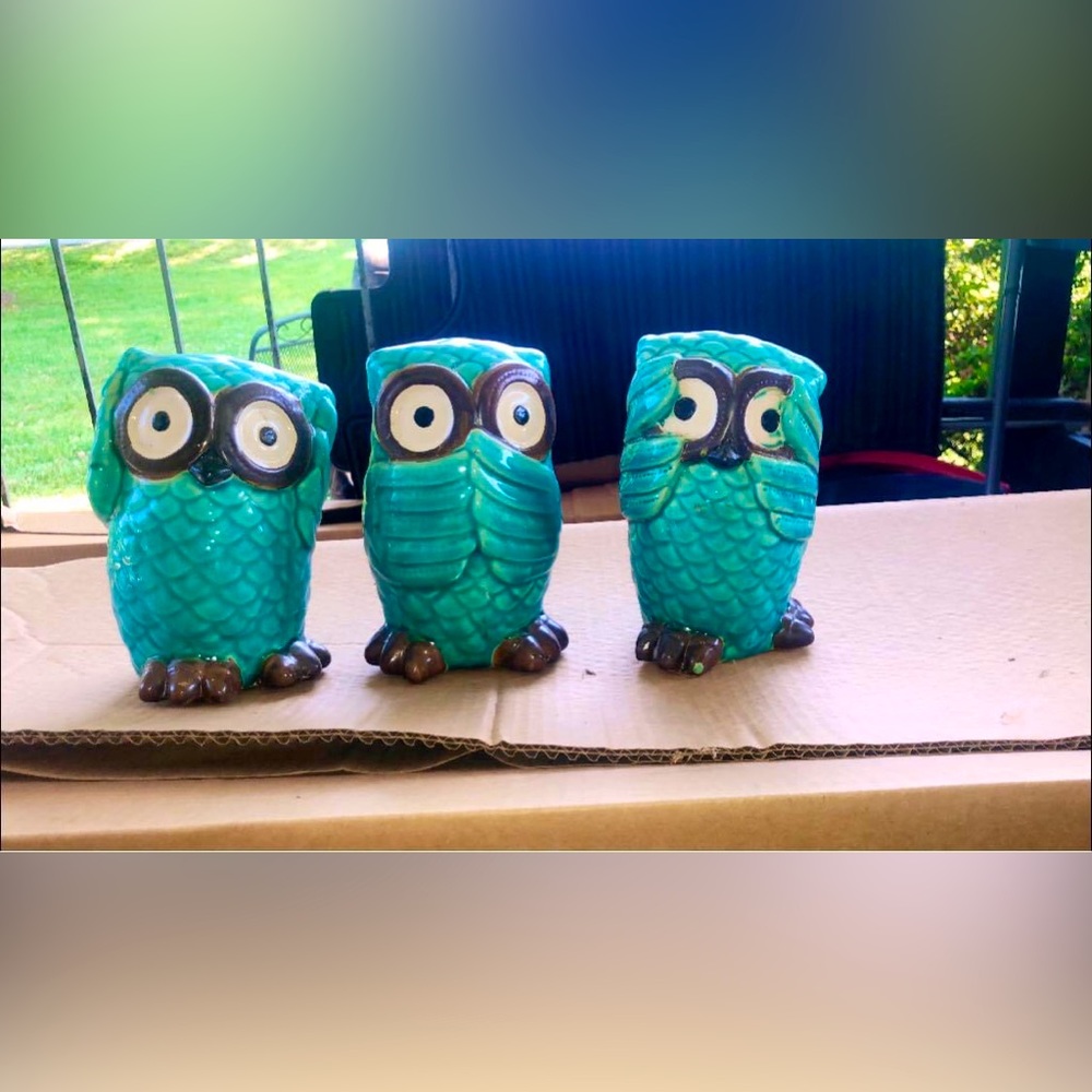 Set of 3 ceramic Owls